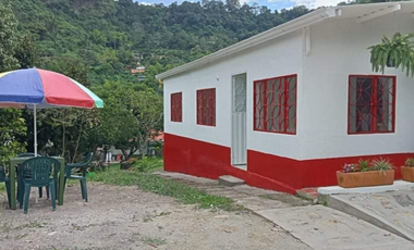Venta casalote de 735 M2 en 245 mill en La Mesa Cund