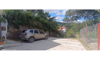 Venta casalote de 735 M2 en 245 mill en La Mesa Cund