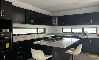 Casa en venta en san juan del rio  en fraccionamiento residencial