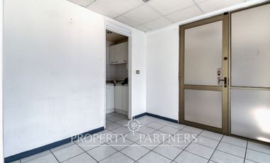 Amplia oficina en edificio medico Galeno