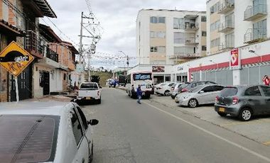 VENTA de LOCALES en LA CEJA