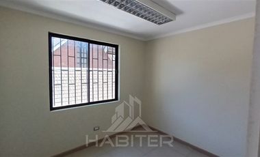 Oficina en Arriendo en Calle Valdivia