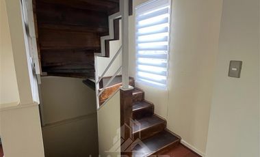 Casa en Venta en COD38299 Gran Casa en Barrio Los Conquistadores Temuco