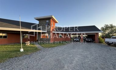 Casa en Venta en Casa 5D-3B en Parcela de 5.000 m2 + Piscina