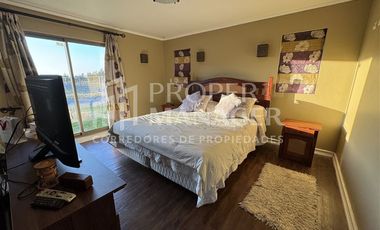 Casa en Venta en Casa 5D-3B en Parcela de 5.000 m2 + Piscina