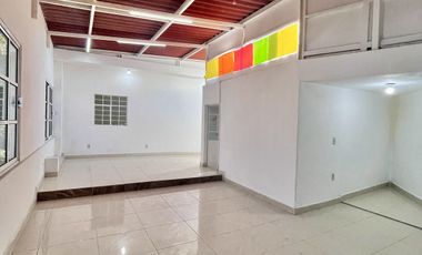 Amplia Oficina en Renta, Romero Rubio, Venustiano carranza