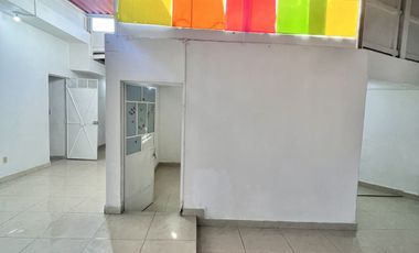 Amplia Oficina en Renta, Romero Rubio, Venustiano carranza