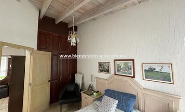CASA EN VENTA EN TEQUISQUIAPAN FRACC. REAL DEL CIERVO CYANNA