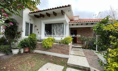 CASA EN VENTA EN TEQUISQUIAPAN FRACC. REAL DEL CIERVO CYANNA
