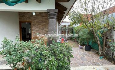 CASA EN VENTA EN TEQUISQUIAPAN FRACC. REAL DEL CIERVO CYANNA