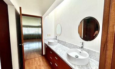 DOS CASAS JUNTAS en bosques de las lomas