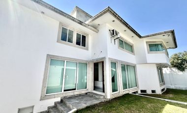 DOS CASAS JUNTAS en bosques de las lomas