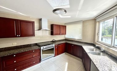 DOS CASAS JUNTAS en bosques de las lomas