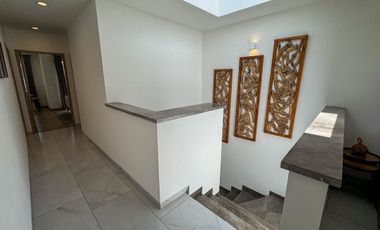 Isabella Portofino, Metepec