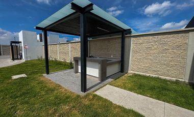 Esmeralda Alana, San Matreo Atenco