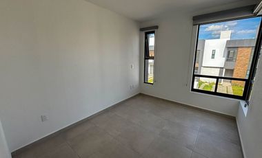 Esmeralda Lua, San Mateo Atenco