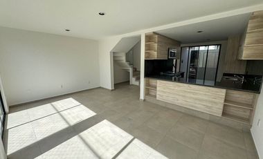 Esmeralda Lua, San Mateo Atenco