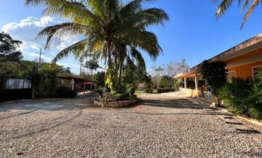 QUINTA CAMPESTRE EN VENTA. AMPLIOS JARDINES. KOBÉN, CAMPECHE.