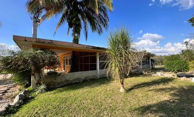 QUINTA CAMPESTRE EN VENTA. AMPLIOS JARDINES. KOBÉN, CAMPECHE.