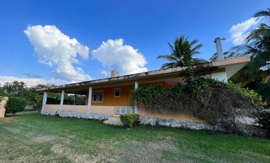 QUINTA CAMPESTRE EN VENTA. AMPLIOS JARDINES. KOBÉN, CAMPECHE.