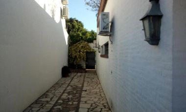 Venta  casa con piscina y parque, Ramos Mejía, Balcarce 200