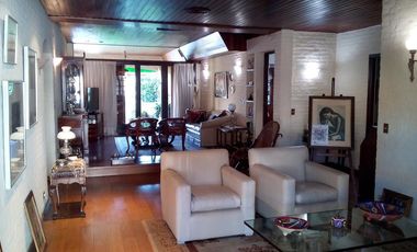 Venta  casa con piscina y parque, Ramos Mejía, Balcarce 200