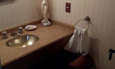 Venta  casa con piscina y parque, Ramos Mejía, Balcarce 200