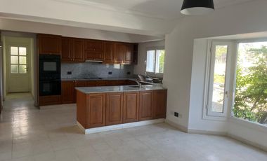 Casa en  venta en alquiler anual Martindale Pilar