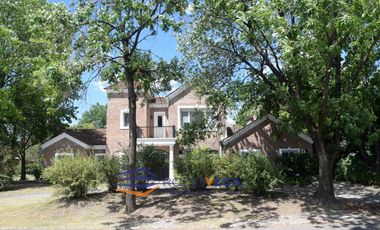 Casa en  venta en alquiler anual Martindale Pilar