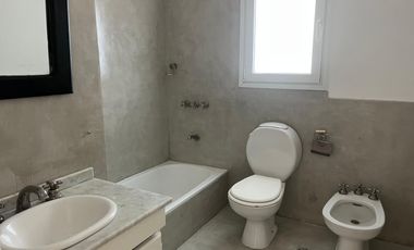 Casa en  venta en alquiler anual Martindale Pilar