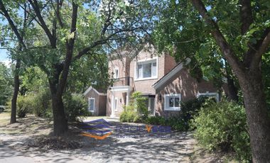 Casa en  venta en alquiler anual Martindale Pilar