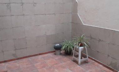 Hipolito Yrigoyen 5523. Lanús. PH 3 ambientes