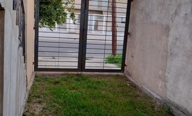 Dúplex en venta - 2 Dormitorios 1 Baño - Cochera - 130Mts2 - Junín