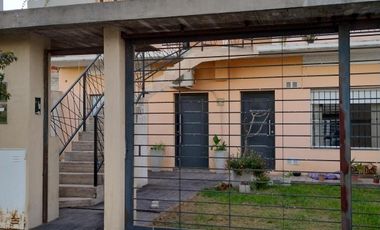 Dúplex en venta - 2 Dormitorios 1 Baño - Cochera - 130Mts2 - Junín