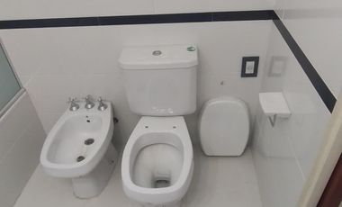 Dúplex en venta - 2 Dormitorios 1 Baño - Cochera - 130Mts2 - Junín