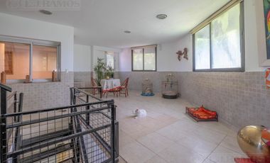 Casa en esquina Colegiales/Belg R