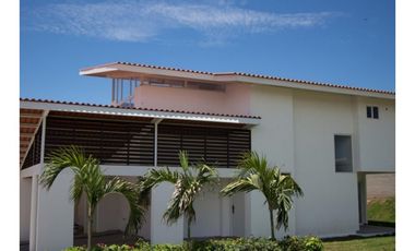 SE VENDE CASA EN PARAISO VILLAGE, CORONADO-3344PG