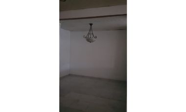 Se VENDE casa - Parque Real, Mañanitas