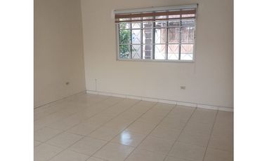 COD01 Casa Dúplex en Venta - Los Cortijos, Arraiján
