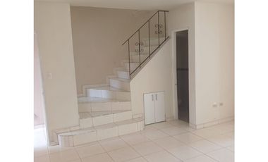 COD01 Casa Dúplex en Venta - Los Cortijos, Arraiján