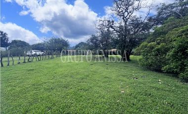 OPORTUNIDAD! Se Vende Hermoso terreno en el Valle de Antón