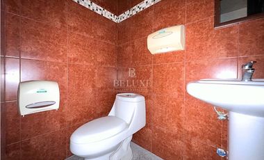 ALQUILO OFICINA CON DIVISIONES EN OBARRIO, SFC TOWER (8)