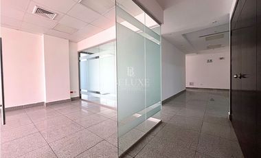 ALQUILO OFICINA CON DIVISIONES EN OBARRIO, SFC TOWER (8)