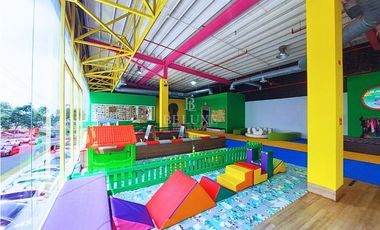 ALQUILO LOCAL COMERCIAL EN BALBOA BOUTIQUE (8)