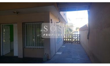Casa en venta en Gonzalez Catan Centro Calle Dragones Nº 2663