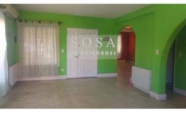 Casa en venta en Gonzalez Catan Centro Calle Dragones Nº 2663