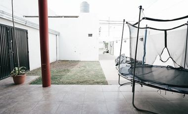 VENTA SALON DE EVENTOS + LOCAL ZONA HERNANDARIAS Y CAPUTTO