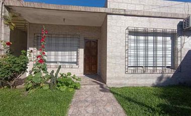 Casa en venta en Moron Sur