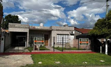 Casa en venta en Moron Sur