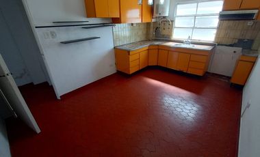 Departamento Tipo Casa en venta en Remedios de Escalada Este